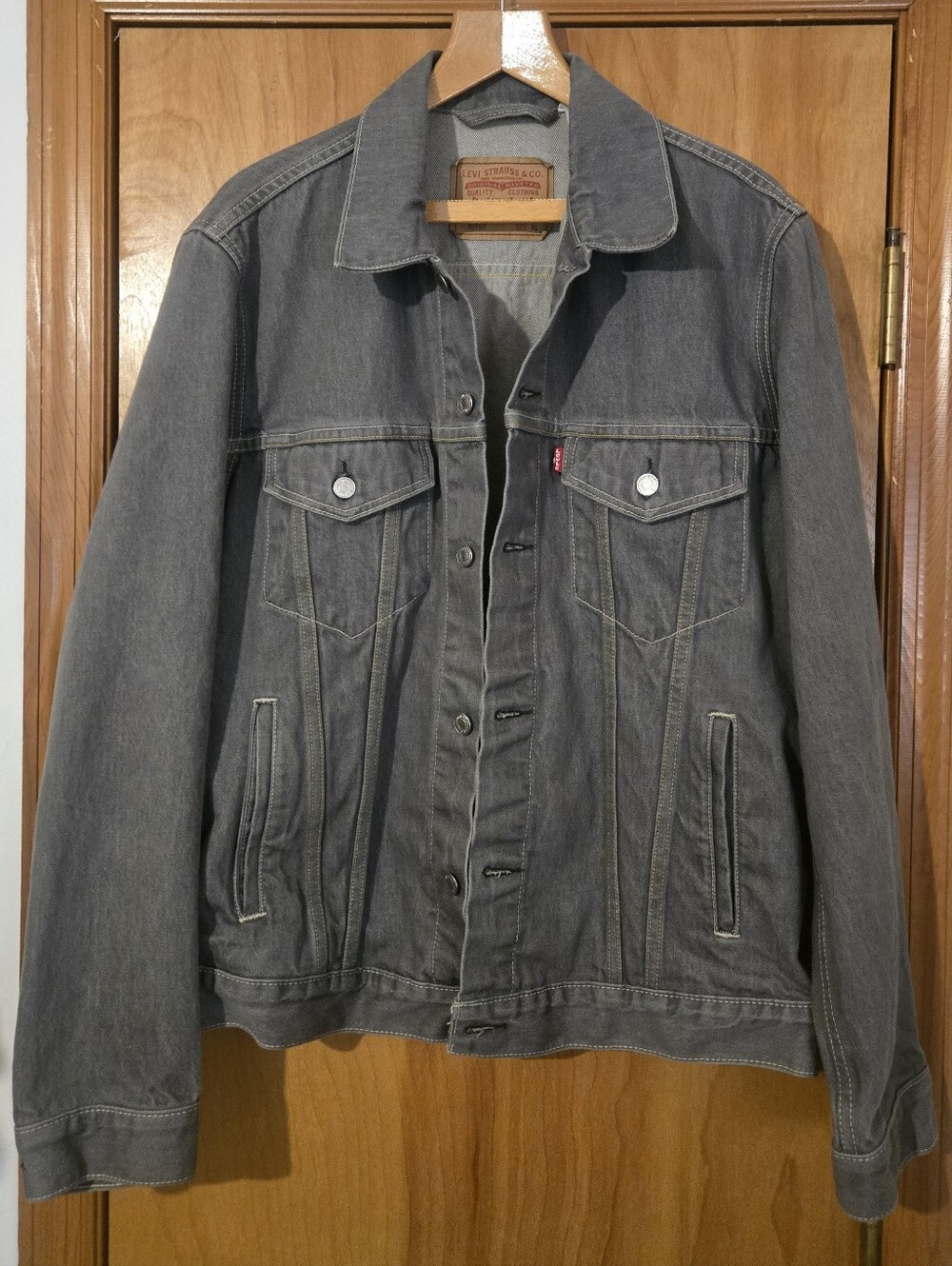 Levi's Men's Gray Denim Jacket with Chest Pockets Size XL